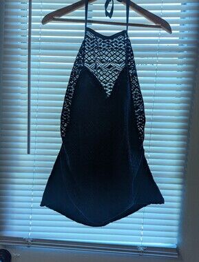 Island Escape Navy Lace Tankini Top - NWT